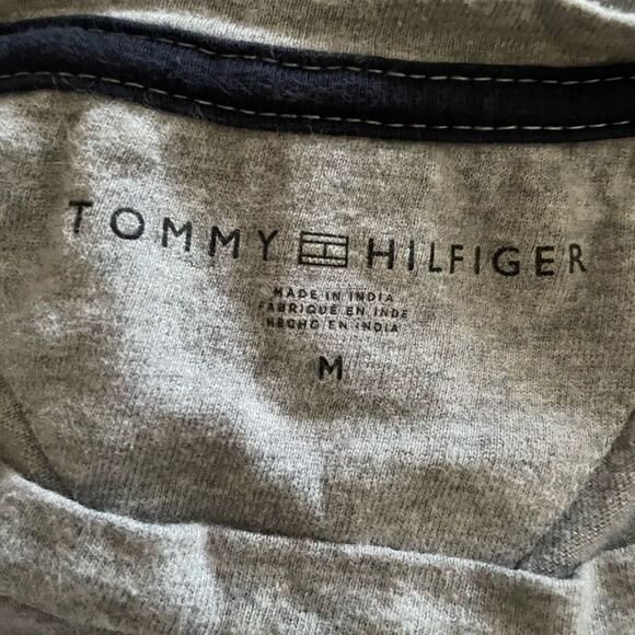 Men’s Tommy Hilfiger New York Gray Short Sleeve Tee Shirt Size Medium - Picture 4 of 7